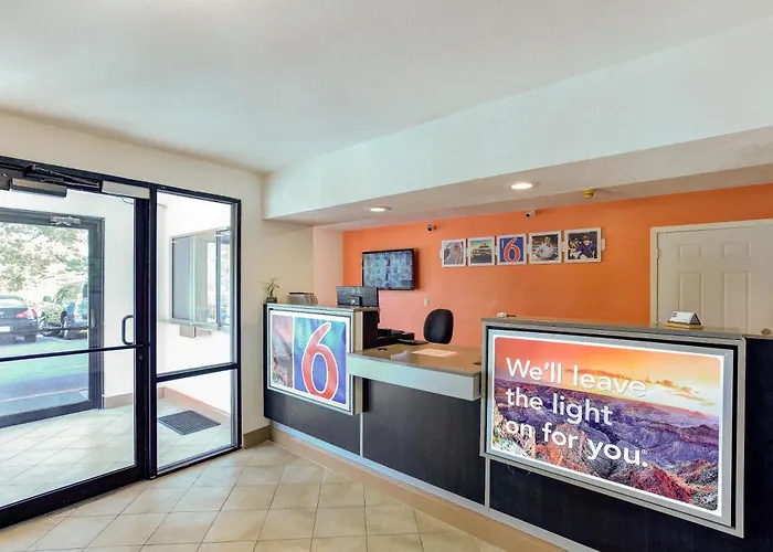 Motel 6-Dallas, Tx - South