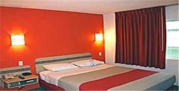 Hotel 6-dallas, Tx - South 3*